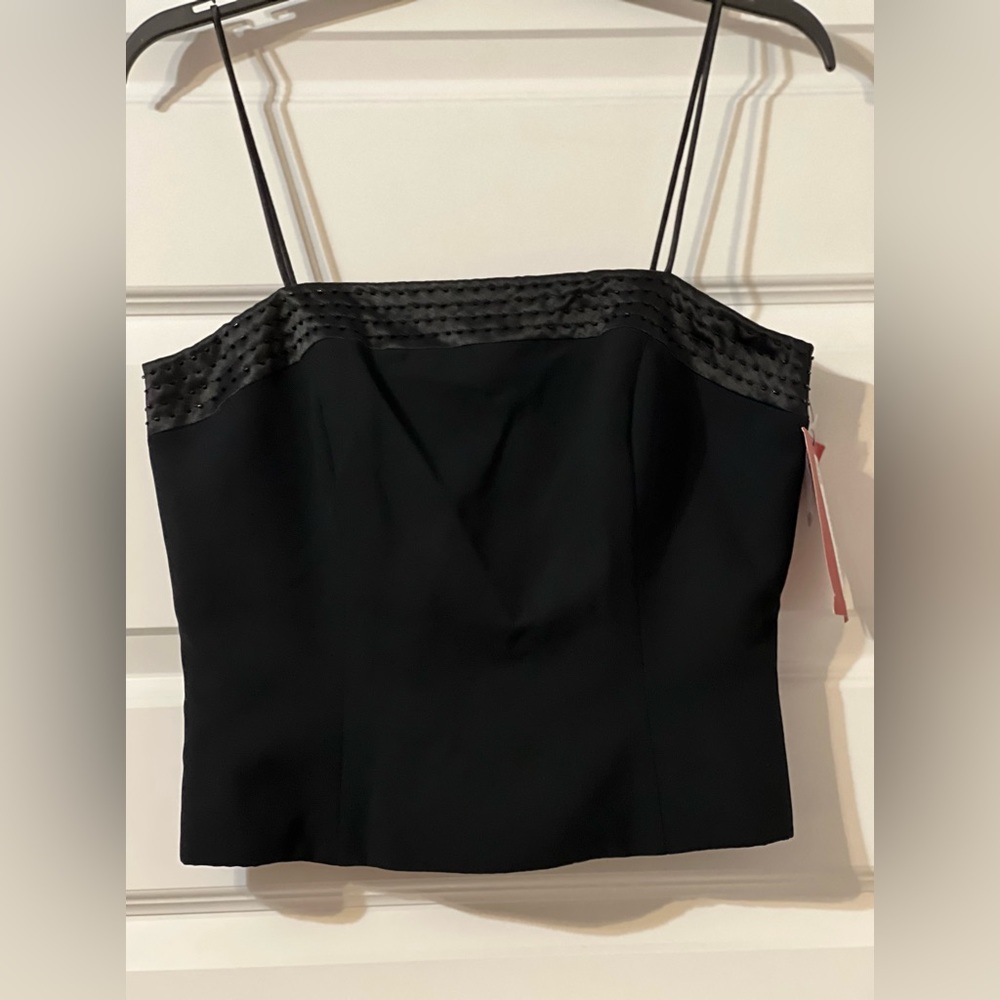 🎁 NWT! JS Collections Black Formal Crop Top